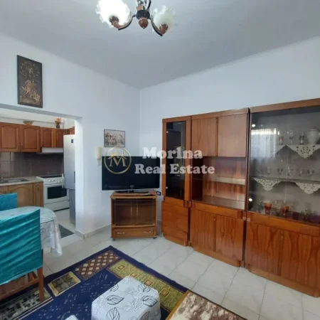 Tirane, jepet me qera shtepi 2+1 Kati 1, 95 m² 400 € (Rruga Besa)
