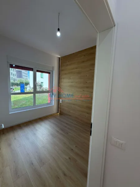 Tirane, jepet me qera zyre Kati 0, 60 m² 500 € (Rruga Pasho Hysa)