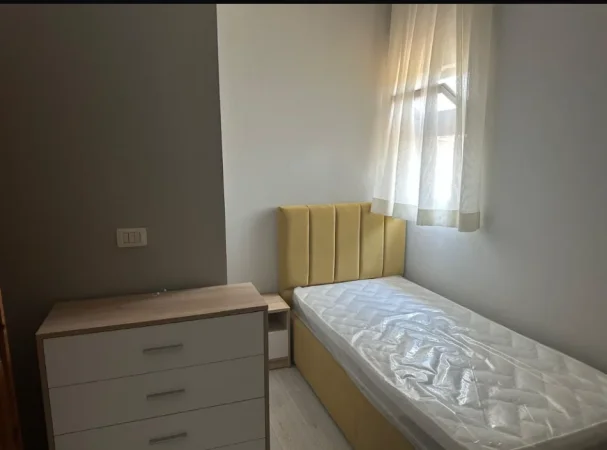 Tirane, jepet me qera apartament 2+1 Kati 7, 80 m² 650 € (Ali Demi)