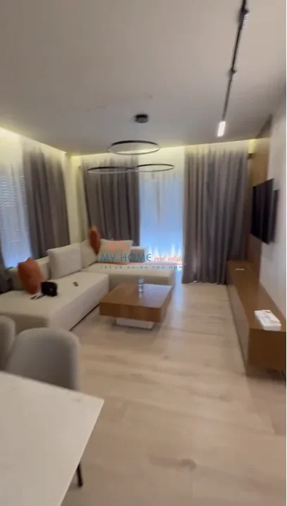 Tirane, jepet me qera apartament 2+1+Ballkon Kati 6, 95 m² 750 € (Porcelan)