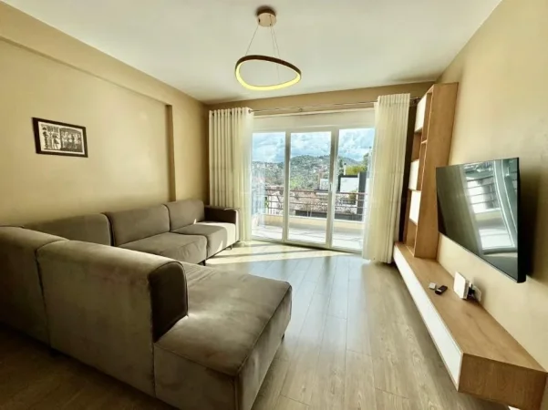 Tirane, shitet apartament 2+1 Kati 4, 105 m² 278.000 € (Liqeni I Thate)