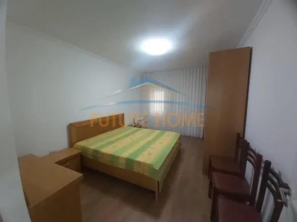 Tirane, jepet me qera apartament 2+1 Kati 3, 110 m² 800 € (Stadiumi Dinamo)