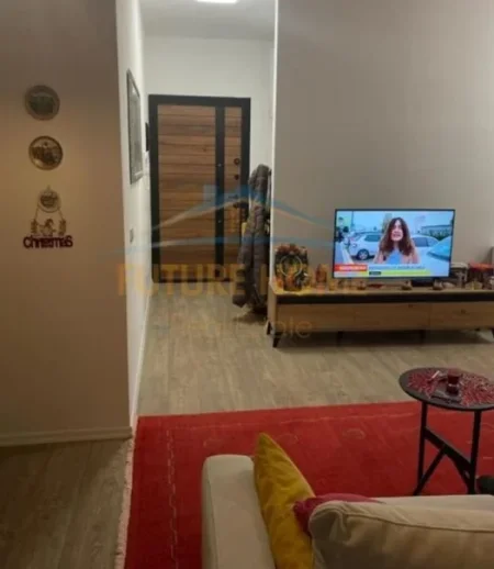 Tirane, jepet me qera apartament 2+1 Kati 7, 86 m² 500 € (Univers City)
