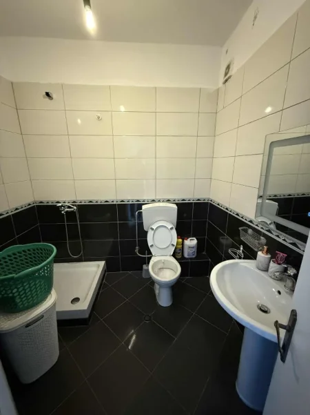 Tirane, jepet me qera apartament 2+1+Ballkon , 103 m² 580 € (Astir)