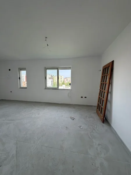 Tirane, jepet me qera apartament 2+1 Kati 6, 95 m² 500 € (Rruga Ali Demi)