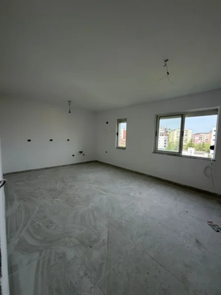 Tirane, jepet me qera apartament 2+1 Kati 6, 95 m² 500 € (Rruga Ali Demi)