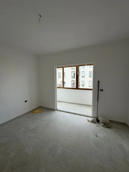 Tirane, jepet me qera apartament 2+1 Kati 6, 95 m² 500 € (Rruga Ali Demi)