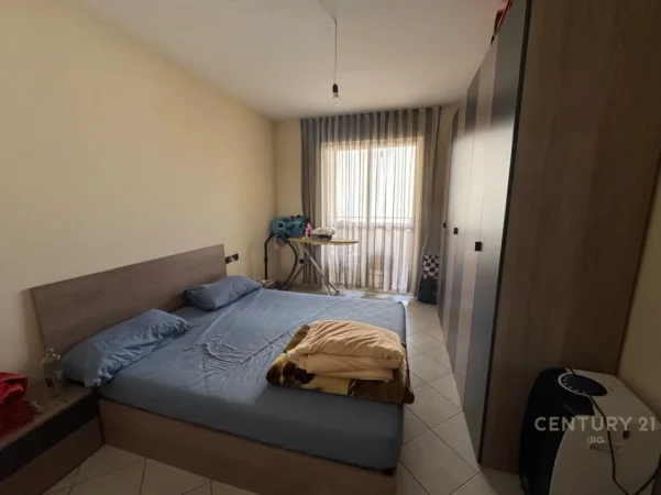 Tirane, jepet me qera apartament 1+1 Kati 5, 65 m² 550 € 