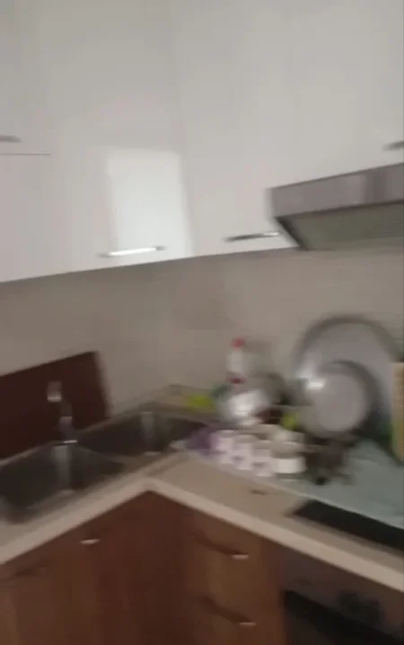 Tirane, jepet me qera apartament 1+1 Kati 1, 60 m² 350 € (Rruga Jordan Misja)