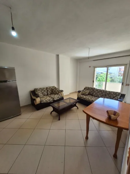 Tirane, jepet me qera apartament 1+1 Kati 1, 60 m² 300 € (astir, unaza e re)