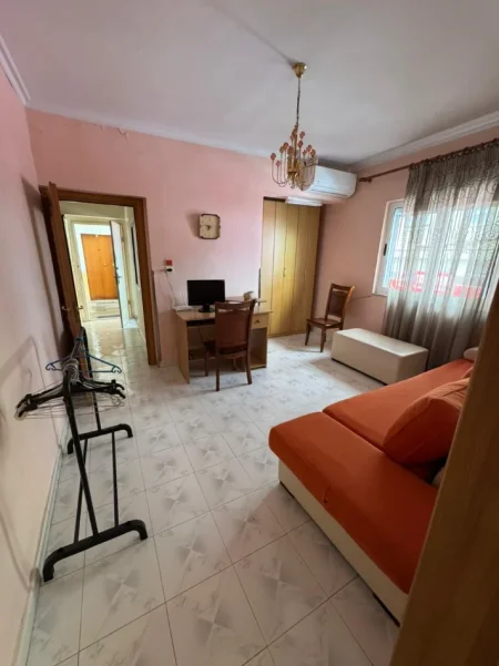 Tirane, shitet apartament 2+1 Kati 2, 68 m² 165.000 € (Rruga e Dibres)