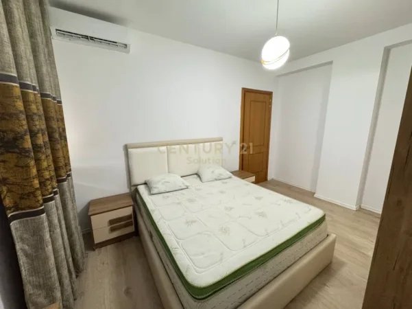 Tirane, jepet me qera apartament 2+1 Kati 5, 100 m² 450 € (Astir)