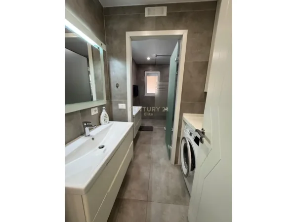 Tirane, shitet apartament 2+1 Kati 3, 91 m² 350.000 € 