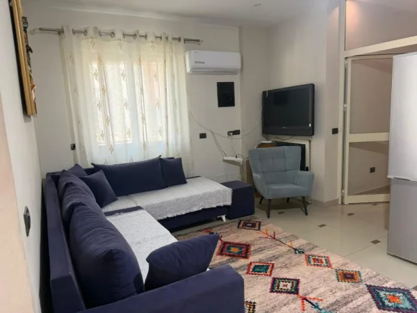 Tirane, jepet me qera apartament 2+1 Kati 2, 80 m² 450 € (Sauk)