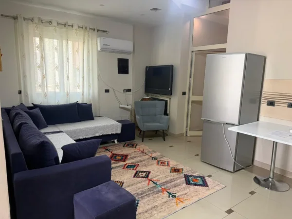 Tirane, jepet me qera apartament 2+1 Kati 2, 80 m² 450 € (Sauk)