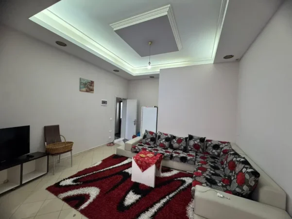 Tirane, jepet me qera apartament 2+1+Ballkon Kati 2, 80 m² 400 € (Selitë e Vogël (Rrethi i Selitës))