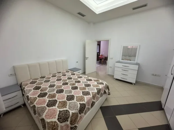 Tirane, jepet me qera apartament 2+1+Ballkon Kati 2, 80 m² 400 € (Selitë e Vogël (Rrethi i Selitës))