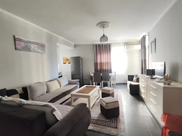 Tirane, jepet me qera apartament 1+1+Aneks+Ballkon Kati 3, 78 m² 470 € (Sokrat Miho)