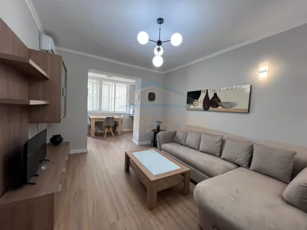 Tirane, jepet me qera apartament 2+1, Kati 1, 59 m² 900 € (Blloku)
