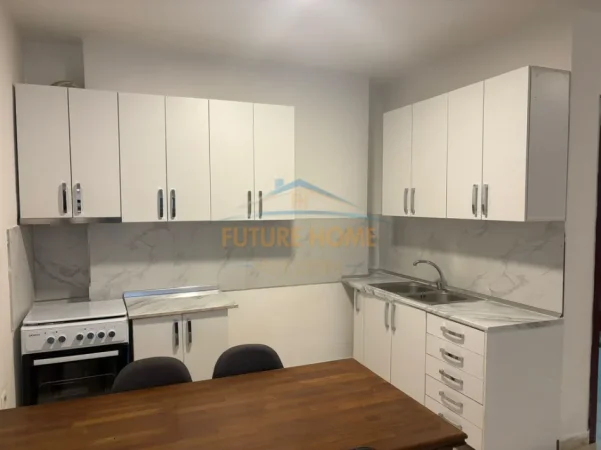Tirane, jepet me qera apartament 2+1 , 93 m² 470 € (Unaza e re)