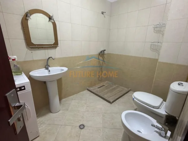 Tirane, jepet me qera apartament 2+1 , 93 m² 470 € (Unaza e re)