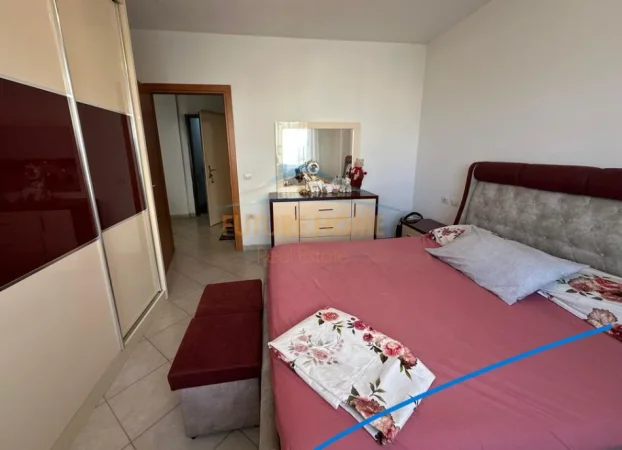Tirane, shitet apartament 1+1+Ballkon Kati 5, 73 m² 115.000 € (Unaza e Re)