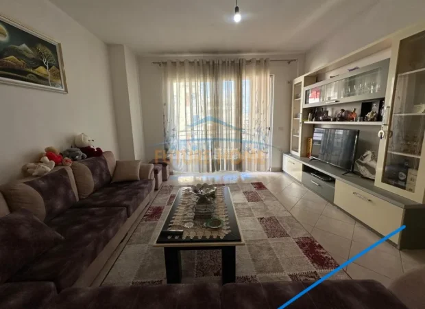 Tirane, shitet apartament 1+1+Ballkon Kati 5, 73 m² 115.000 € (Unaza e Re)
