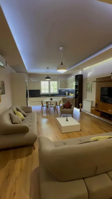 Tirane, jepet me qera apartament 2+1+Ballkon Kati 2, 110 m² 630 € (Rruga e Dibres)