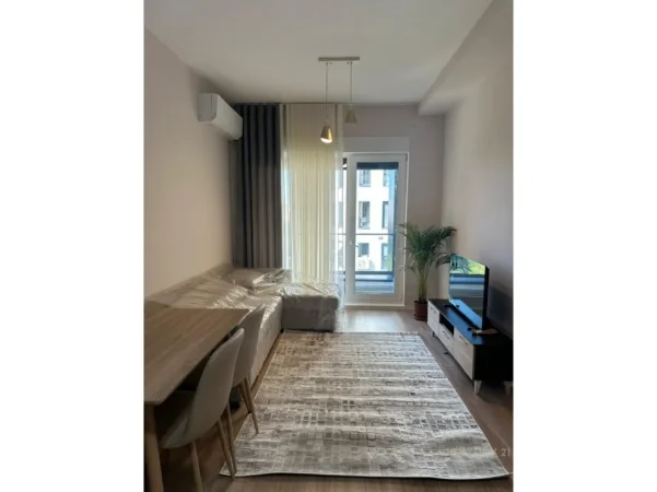 Tirane, jepet me qera apartament 1+1 Kati 3, 63 m² 600 € (kompleksi magnet)