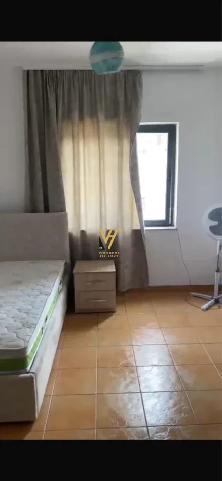 Tirane, jepet me qera apartament 2+1+Ballkon Kati 8, 80 m² 620 € (SQUARE 21)