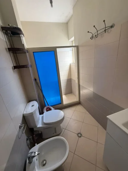 Tirane, shitet apartament 2+1 Kati 5, 97 m² 130.000 € (Shkoze)