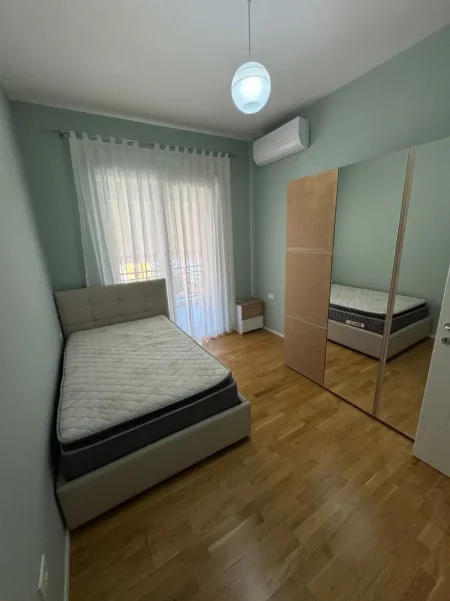 Tirane, jepet me qera apartament 2+1 Kati 7, 120 m² 1.100 € Kompleksi (Delijorgji)