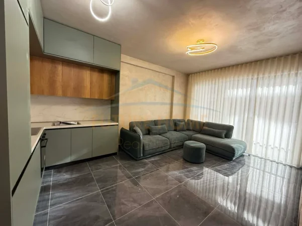 Durres, shitet apartament 2+1 Kati 4, 79 m² 168.000 € (DURRES , GOLEM)