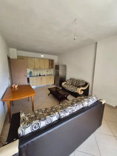 Tirane, jepet me qera apartament 1+1+Aneks+Ballkon Kati 2, 60 m² 300 € (Astir)