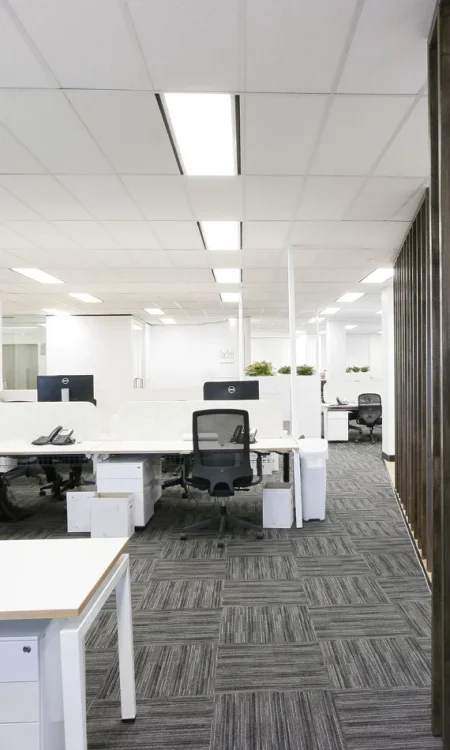 Tirane, jepet me qera zyre Kati 1, 159 m² 1.800 € (RRUGA E KOSOVAREVE)