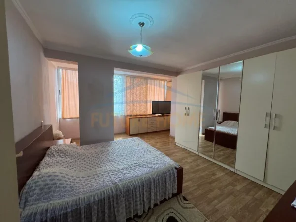 Tirane, shitet apartament 3+1 Kati 6, 161 m² 234.000 € (UNAZA E RE)