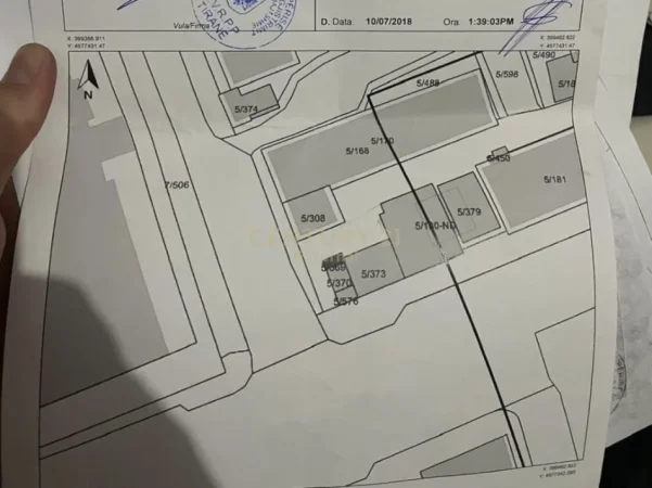 Tirane, shitet ambjent biznesi , 7 m² 60.000 € (rruga e Kavajes)