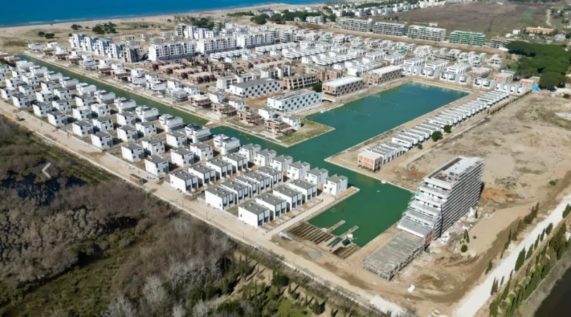 Durres, shitet Vile 2 Katshe , 735 m² 650.000 € 