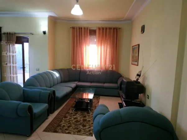 Tirane, shitet Vile Kati 5, 770 m² 730.000 € (selite)