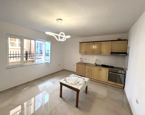 🏡 Jepet me Qera Apartament 1+1 ne Selite,  400 euro