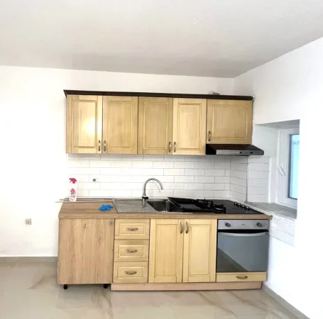 🏡 Jepet me Qera Apartament 1+1 ne Selite,  400 euro