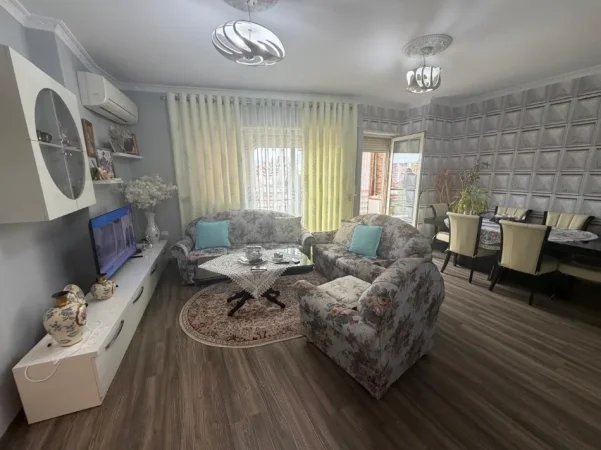 Tirane, shitet apartament 2+1+Ballkon Kati 5, 113 m² 260.000 € (Kompleksi Panorama/Instituti Harry Fultz)