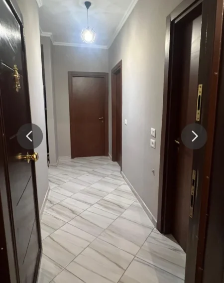 Tirane, jepet me qera apartament 2+1 Kati 8, 80 m² 400 € (Kamez Municipality)