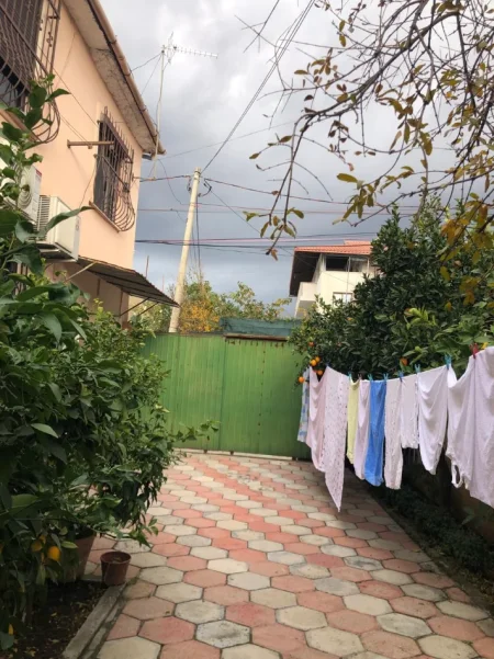 Tirane, shitet apartament 2+1+Aneks Kati 0, 90 m² 11.500.000 € (3700 kinostudio)