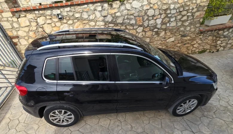 Tirane, shitet makine Volkswagen Tiguan Nafte, e zeze automatik Kondicioner 257.598 km 6.700 €
