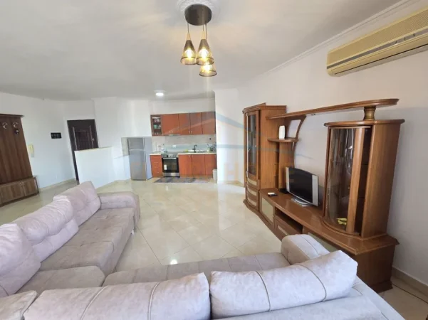 Tirane, jepet me qera apartament 2+1 Kati 9, 120 m² 650 € (Barrikadave, Tiranë,)