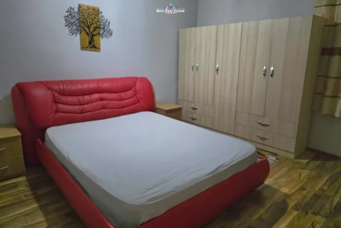 Tirane, jepet me qera Vile 1+1+Ballkon Kati 1, 78 m² 520 € (myslym shyr)