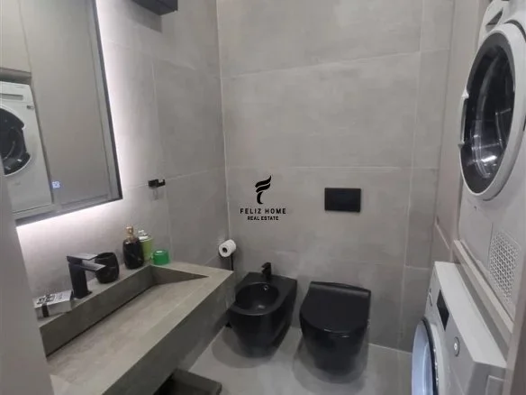 Tirane, shitet apartament 2+1 Kati 9, 120 m² 450.000 € (LIQENI ARTIFICIAL)