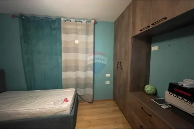 Tirane, jepet me qera apartament 3+1+Ballkon Kati 3, 550 € 