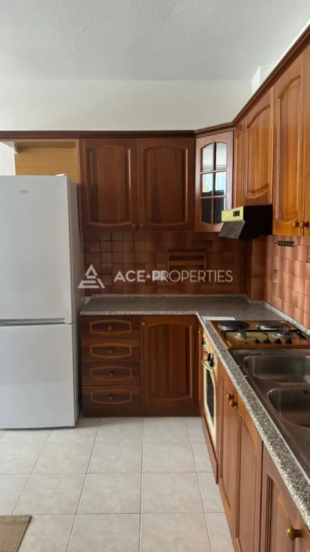 Durres, jepet me qera apartament 2+1 Kati 3, 100 m² 450 € (Durres,Plazh)